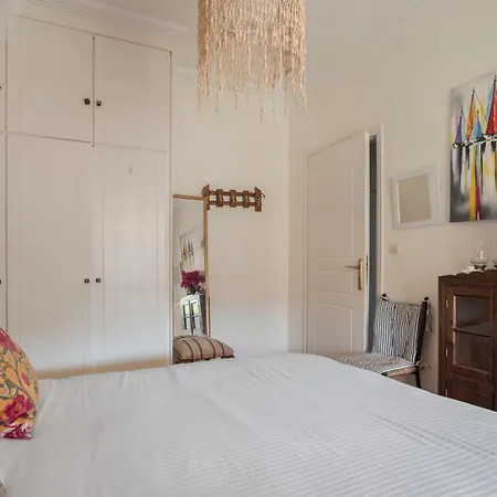 Theodoros * 尼基亚娜