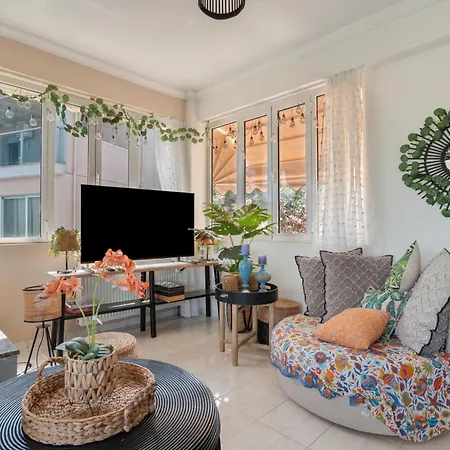 Theodoros Appartement *